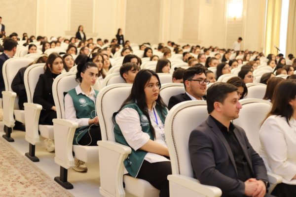 Sumqayıt gəncləri qlobal iqlim dəyişikliklərinin həllində COP29-un əhəmiyyətini müzakirə ediblər