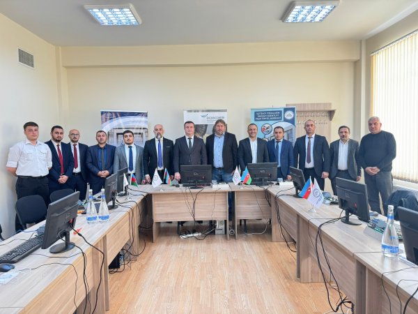 Peşə Təhsil Mərkəzində avtomatlaşdırma texnologiyası üzrə təlimlərə başlanılıb - FOTOLAR