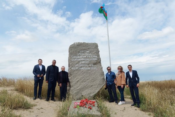 Buxara Yəhudiləri Konqresinin nümayəndələri Füzuli, Şuşa və Laçında olub