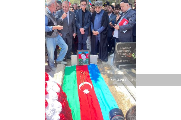 Birinci Qarabağ müharibəsində itkin düşmüş, 30 il sonra kimliyi müəyyən edilən şəhidin qalıqları Sumqayıtda dəfn olunub - FOTO