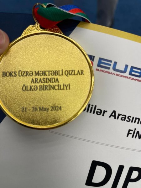 Sumqayıtlı şagird Azərbaycan çempionu oldu (FOTO)