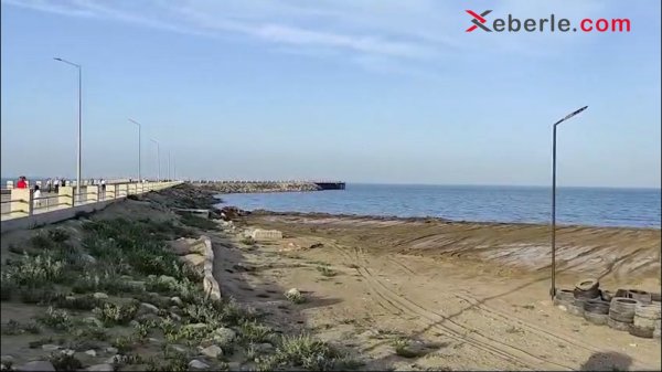 Sumqayıtda dənizkənarı ərazilər təmizlənir (FOTOLAR)