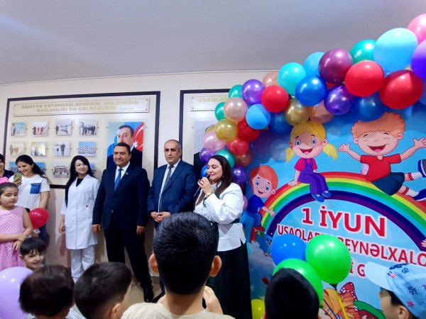 Sumqayıt Tibb Mərkəzi uşaqları təbrik etdi - FOTOLAR