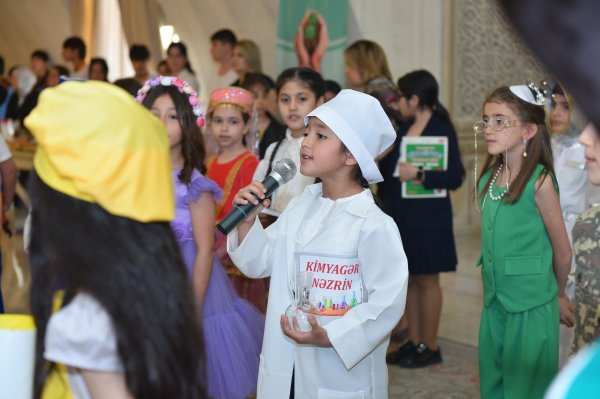 Sumqayıtda peşə təmayüllü siniflərın yaradıcılıq festivalı