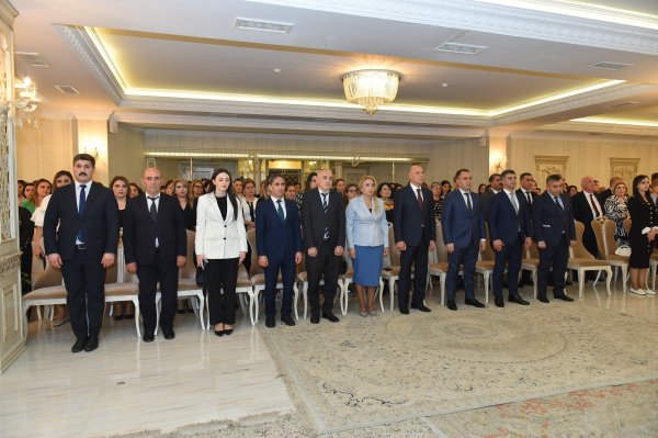 Sumqayıtda peşə təmayüllü siniflərın yaradıcılıq festivalı