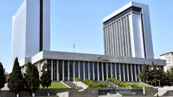 Milli Məclisin növbədənkənar sessiyasının gündəliyi açıqlanıb Milli Məclisin növbədənkənar sessiyasının gündəliyi açıqlanıb