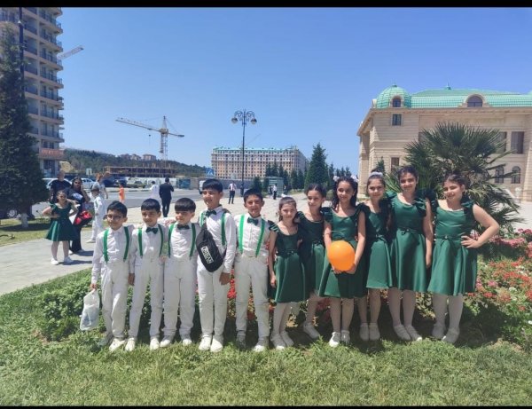 Sumqayıt liseyinin "Dərya yaradan damlalar"ı