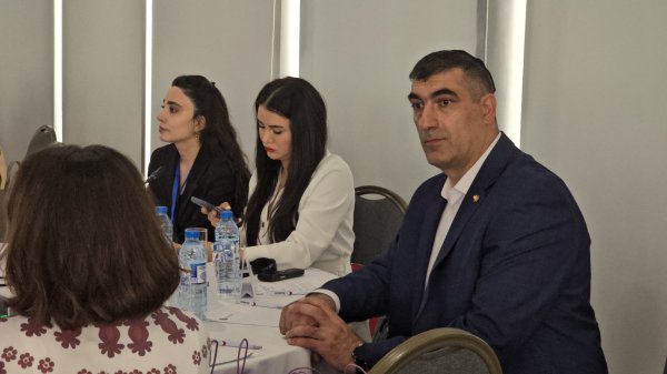 Qadın sahibkarlarının əməkdaşlığının gücləndirilməsi ilə biznes imkanlarının yaradılması üzrə forum keçirilib - FOTOLAR