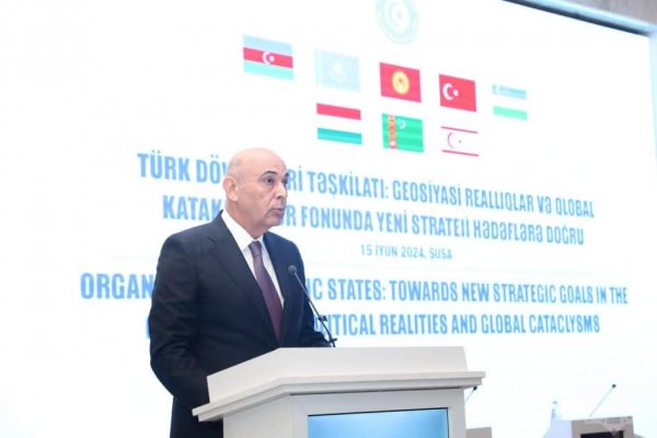 Müşfiq Məmmədli və YAP Sumqayıt təşkilatının sədri Şuşada keçirilən beynəlxalq konfransda - FOTOLAR