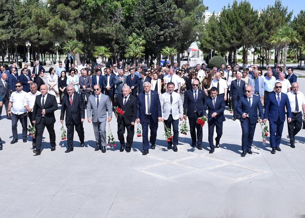 Milli Qurtuluş Günü Sumqayıtda qeyd edildi – FOTOLAR Milli Qurtuluş Günü Sumqayıtda qeyd edildi – FOTOLAR