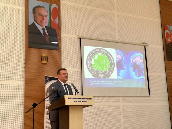 Peşə Təhsil Mərkəzində “Karyera planlaması və inkişafı” üzrə seminar keçirilib - FOTOLAR 