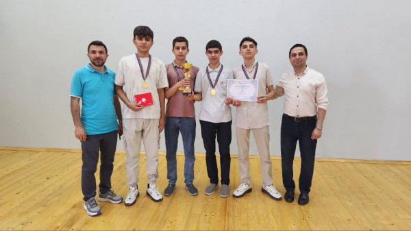 Sumqayıtda “Nə? Harada? Nə zaman?” oyunu üzrə məktəblilər arasında açıq kubok keçirilib-FOTO,VİDEO