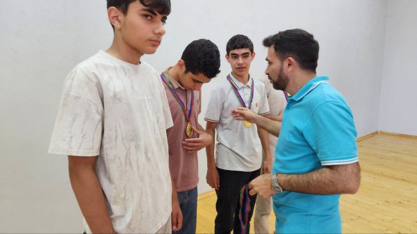 Sumqayıtda “Nə? Harada? Nə zaman?” oyunu üzrə məktəblilər arasında açıq kubok keçirilib-FOTO,VİDEO