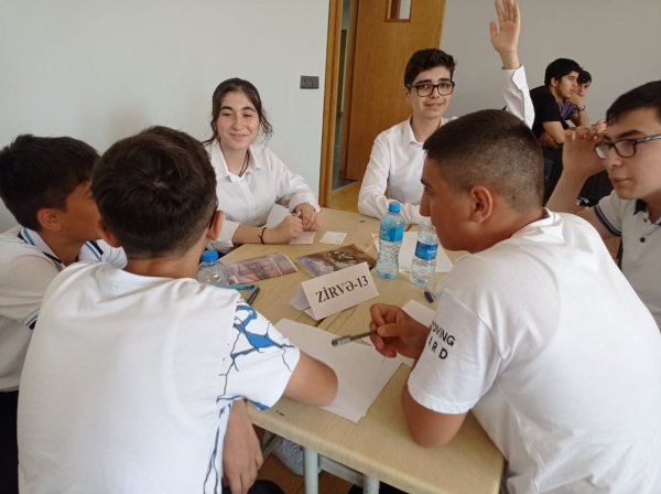 Sumqayıtda “Nə? Harada? Nə zaman?” oyunu üzrə məktəblilər arasında açıq kubok keçirilib-FOTO,VİDEO