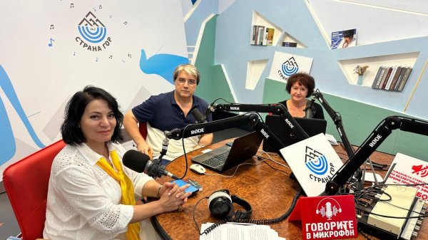 AYB təmsilçisi Beynəlxalq festivalda iştirak edib - FOTOLAR AYB təmsilçisi Beynəlxalq festivalda iştirak edib - FOTOLAR