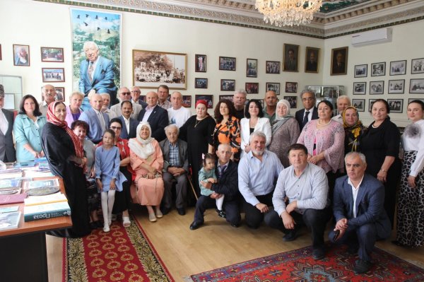 AYB təmsilçisi Beynəlxalq festivalda iştirak edib - FOTOLAR AYB təmsilçisi Beynəlxalq festivalda iştirak edib - FOTOLAR