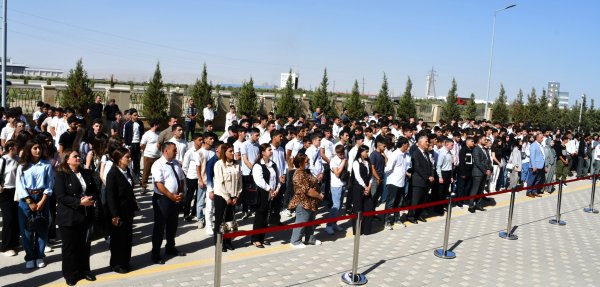 İZİA-nın Peşə Təhsil Mərkəzində “Bilik günü” münasibətilə tədbir keçirilib İZİA-nın Peşə Təhsil Mərkəzində “Bilik günü” münasibətilə tədbir keçirilib