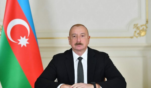 Prezident İlham Əliyev Zəfər parkında olub Prezident İlham Əliyev Zəfər parkında olub