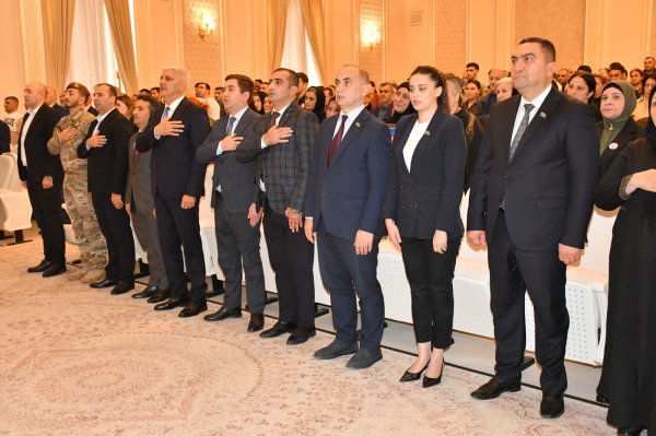 "Azərbaycan Vətənpərvərlər” İctimai Birliyinin təşkilatçılığı ilə Sumqayıtda “Şərəfi Sədaqət olanlar” adlı tədbir keçirilib - FOTOLAR