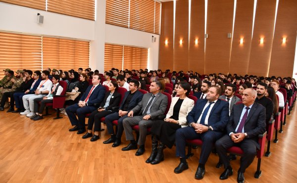 İZİA-nın Peşə Təhsil Mərkəzində Zəfər Günü ilə bağlı tədbir keçirilib İZİA-nın Peşə Təhsil Mərkəzində Zəfər Günü ilə bağlı tədbir keçirilib