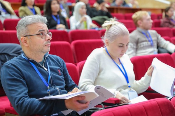 Həmyerlimiz Qırğız-Rusiya Slavyan Universitetində dekan təyin edilib