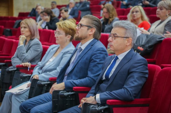 Həmyerlimiz Qırğız-Rusiya Slavyan Universitetində dekan təyin edilib