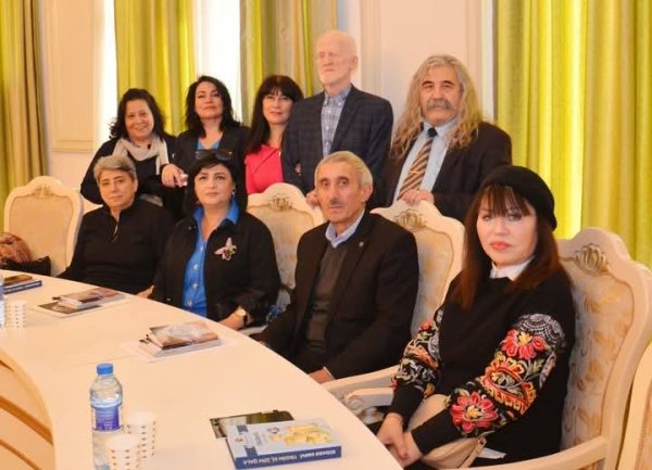 Giya Raçtaxaşviliyə həsr olunmuş kitabın təqdimatı... - FOTO