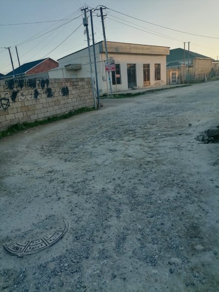 Sumqayıtın bu ərazisi diqqətdən kənar qalıb: Palçıqlı yollar, "kef"lə işləyən avtobuslar - FOTOLAR