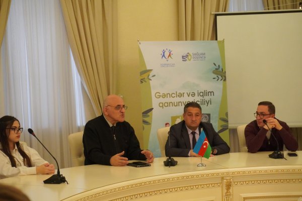 “Gənclər və İqlim Qanunvericiliyi” layihəsi çərçivəsində dəyirmi masa təşkil edilib - FOTOLAR