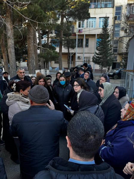 Deputat Sumqayıtda səyyar qəbul keçirdi, bəzi məsələləri yerindəcə həll etdi - FOTOLAR
