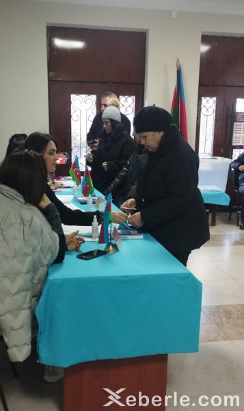 Sumqayıtda səsvermə seçici fəallığı ilə başlayıb -FOTOLAR