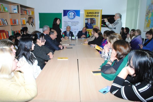Sumqayıtda "Gənclərə tövsiyələr"in panel- müzakirəsi - FOTOLAR