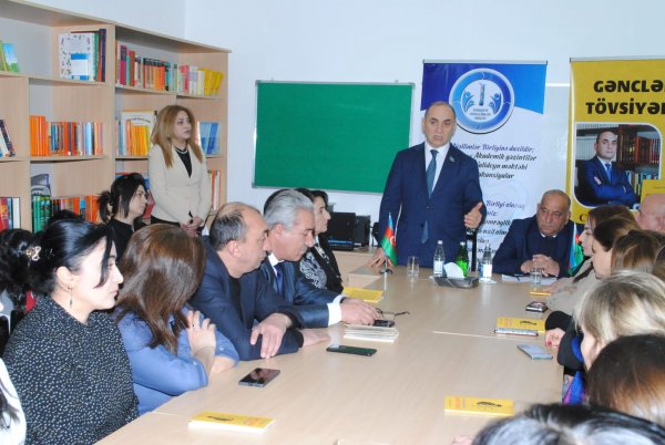 Sumqayıtda "Gənclərə tövsiyələr"in panel- müzakirəsi - FOTOLAR