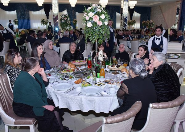 Sumqayıtda Beynəlxalq Qadınlar Gününə həsr olunmuş bayram tədbiri keçirilib – FOTO