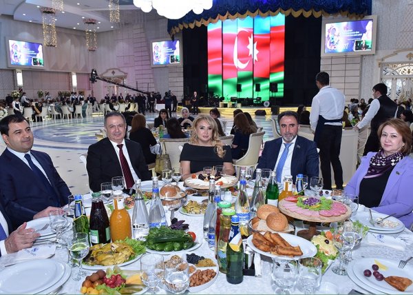 Sumqayıtda Beynəlxalq Qadınlar Gününə həsr olunmuş bayram tədbiri keçirilib – FOTO