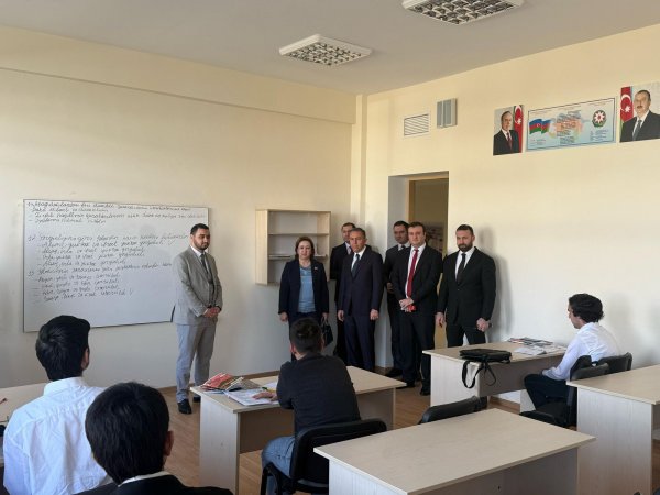 Sumqayıtın deputatları peşə məktəbində olublar - FOTOLAR