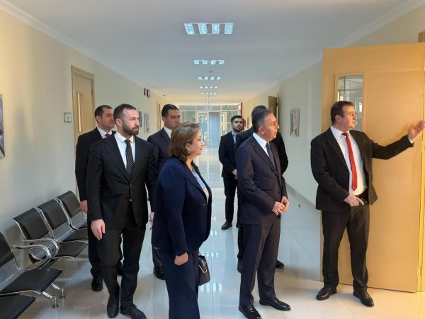 Sumqayıtın deputatları peşə məktəbində olublar - FOTOLAR