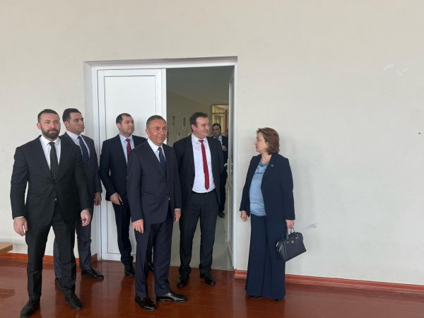 Sumqayıtın deputatları peşə məktəbində olublar - FOTOLAR