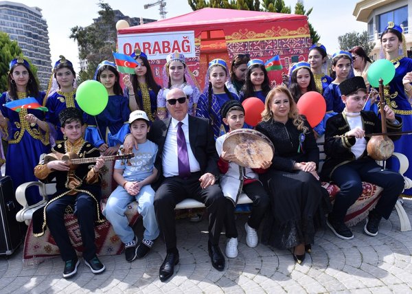 Sumqayıtda Novruz bayramı münasibətilə möhtəşəm tədbir keçirildi – FOTO