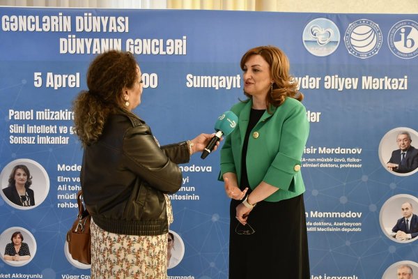 Sumqayıtda süni intellekt və gənclər mövzusunda tədbir keçirildi (FOTOLAR)