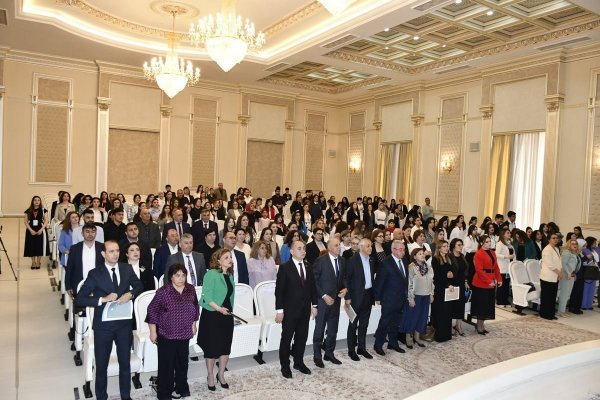 Sumqayıtda süni intellekt və gənclər mövzusunda tədbir keçirildi (FOTOLAR)