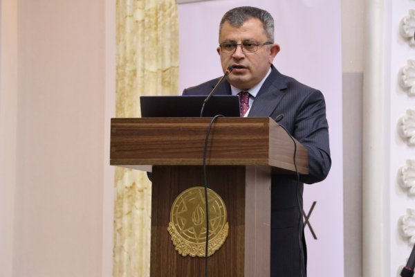 Sumqayıtda pediatrların birinci forumu keçirilib