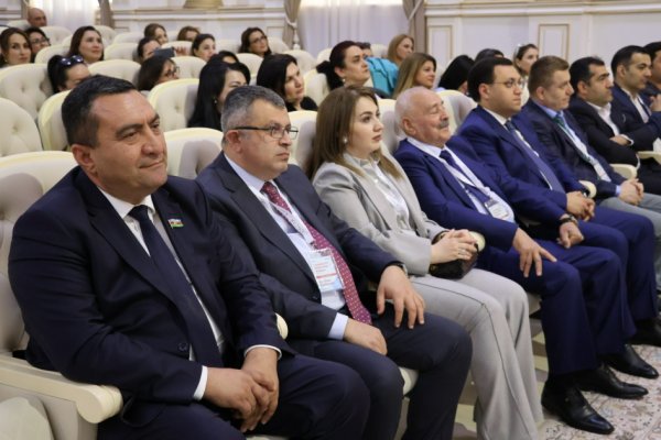 Sumqayıtda pediatrların birinci forumu keçirilib
