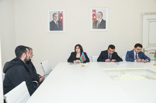 Sumqayıtın deputatının növbəti qəbulu - Bəzi məsələlər nəzarətə götürüldü (FOTO)