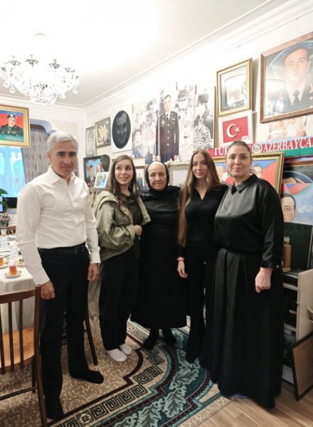 Leyla və Arzu Əliyeva Sumqayıtda Polad Həşimovun evində olublar - FOTOLAR