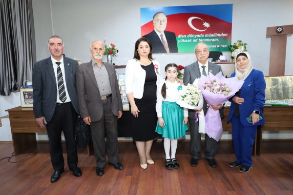 Sumqayıtda Ulu Öndərə həsr olunmuş növbəti tədbir “VİP” Mərkəzi tərəfindən gerçəkləşdi - FOTOLAR Sumqayıtda Ulu Öndərə həsr olunmuş növbəti tədbir “VİP” Mərkəzi tərəfindən gerçəkləşdi - FOTOLAR