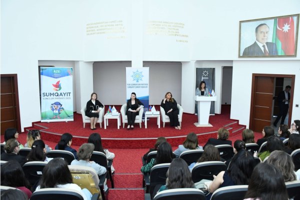 Sumqayıtda  “Gənclik və qadınların gücü: Hüquqi dövlət və suverenlik uğrunda” mövzusunda tədbir keçirilib - FOTOLAR