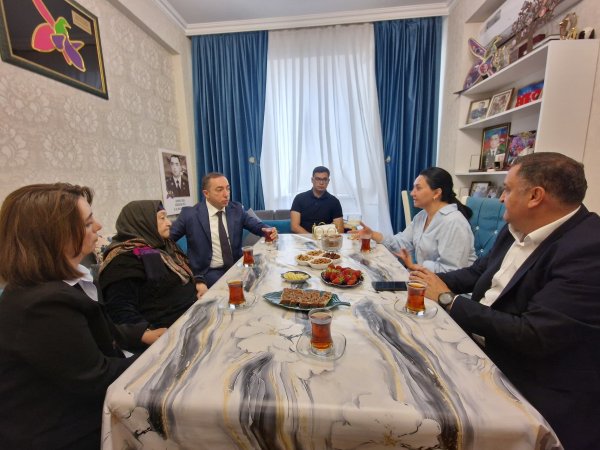 Sumqayıt Bələdiyyəsinin təşəbbüsü ilə Qurban Bayramında şəhid və qazi ailələri ilə görüş olub -FOTOLAR