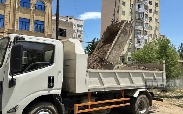 Sumqayıtda iki nəfərin öldüyü partlayış baş verən binanın söküntüsünə başlanılıb