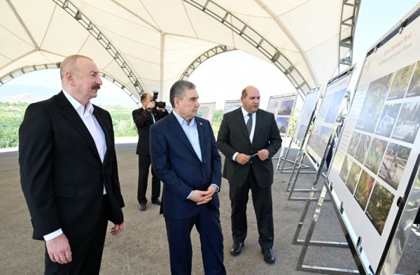 Liderlər Füzuli şəhərinin dağıdılmış yerlərinə baxıblar - FOTOLAR